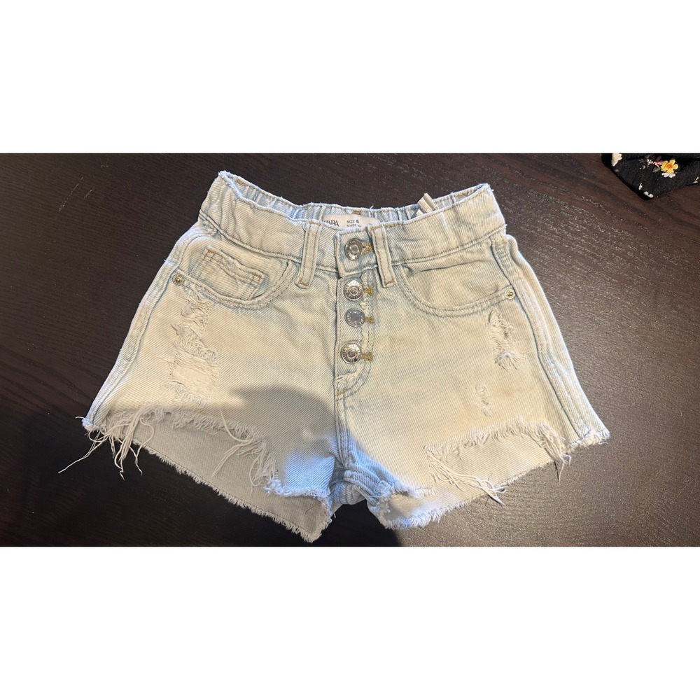 Zara Girls Light Wash Distressed Denim Shorts Size 6 Button Fly Frayed Hem